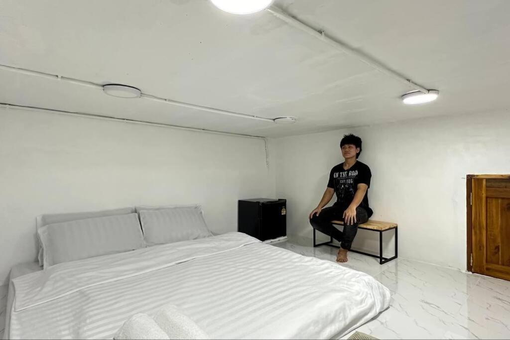 Megun Capsule 150 Cm Apartment Bangkok Ngoại thất bức ảnh